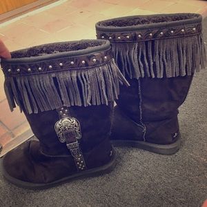 Fringe Winter boots